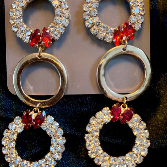 Eva Mendez Gold Dangle Wreath Earrings 3” NWT - Picture 7 of 8